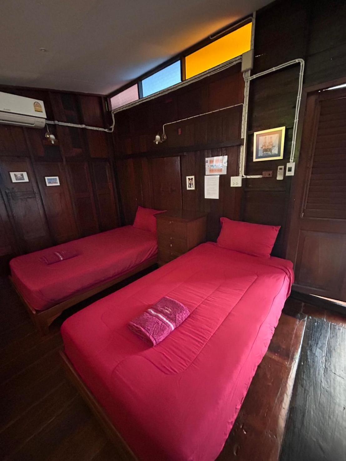 Baan Are Gong Riverside Homestay فرا ناخون سي أيوتثايا المظهر الخارجي الصورة