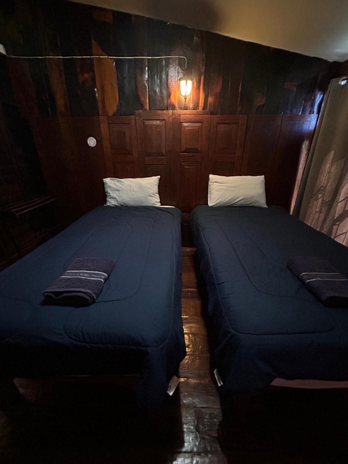 Baan Are Gong Riverside Homestay فرا ناخون سي أيوتثايا المظهر الخارجي الصورة
