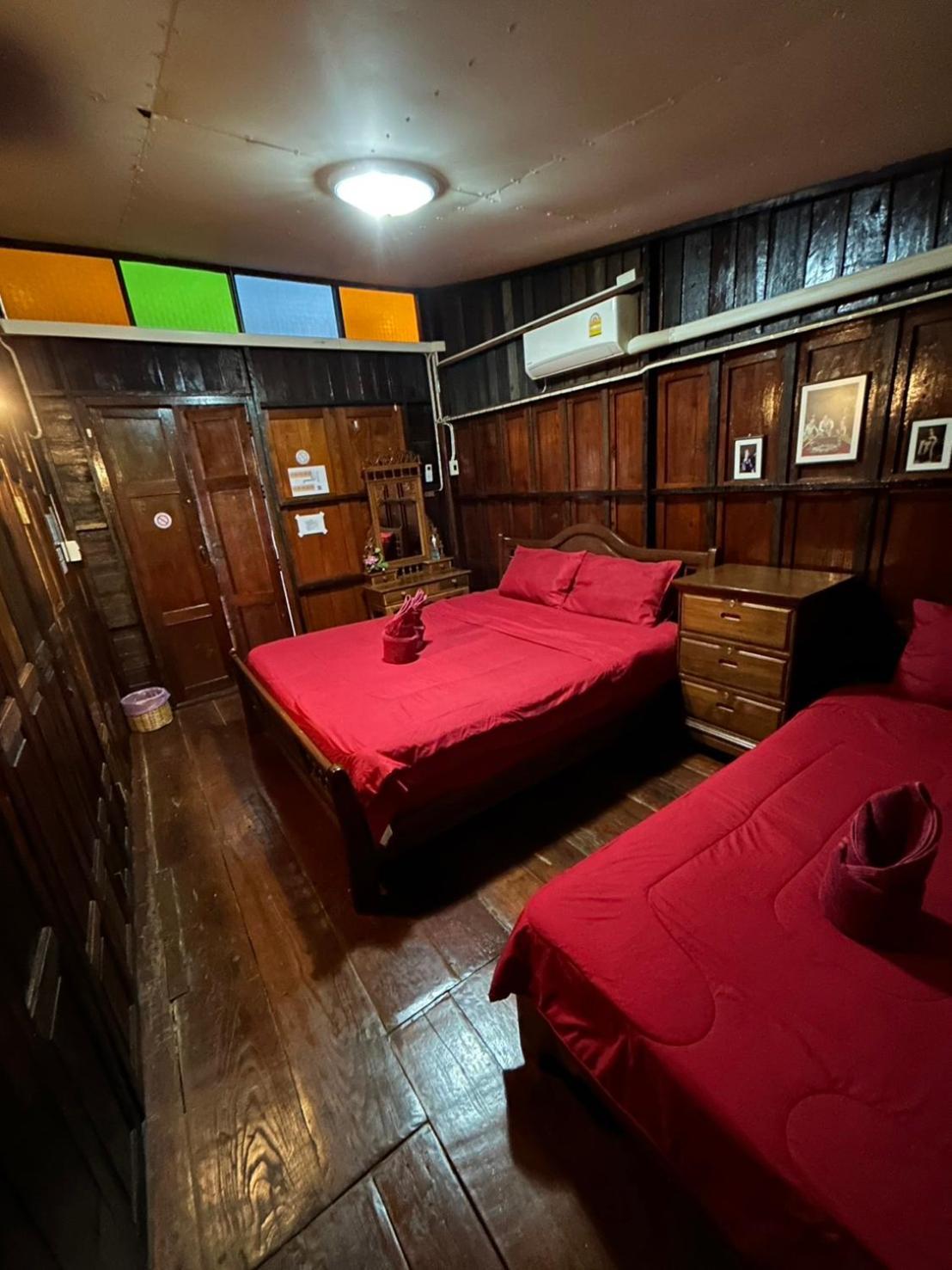 Baan Are Gong Riverside Homestay فرا ناخون سي أيوتثايا المظهر الخارجي الصورة