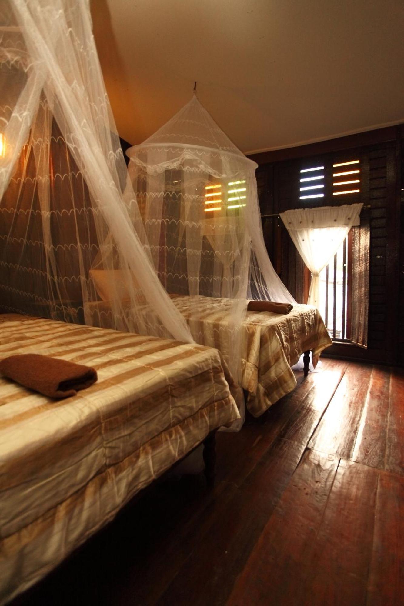 Baan Are Gong Riverside Homestay فرا ناخون سي أيوتثايا المظهر الخارجي الصورة
